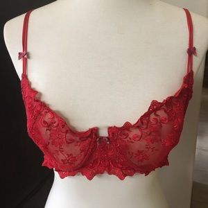 Red lace bra unlined with underwire